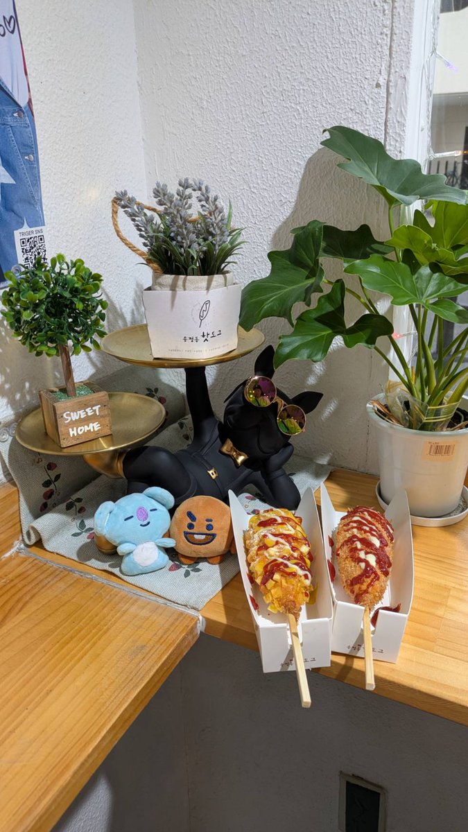 mofuchokomama's tweet photo. #songhot
駆け足で鶴橋にも行きました。ふらっと入った핫구屋さんが大正解。出来立てのチーズびよ～んが美味しい☺️ https://t.co/gFI7rZz9Jx