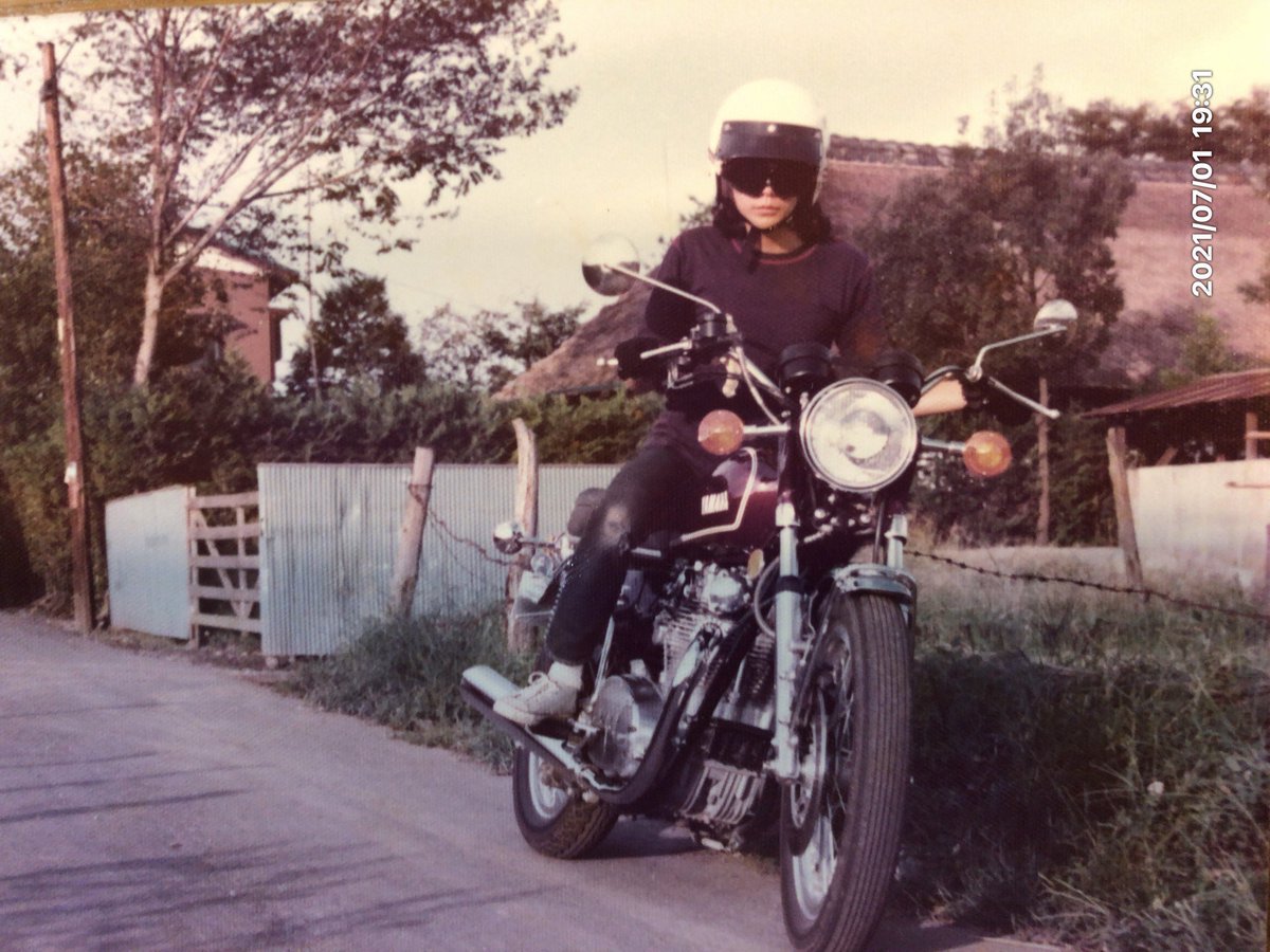 DbOlj's tweet photo. アオシマのRZ250とモンキーを手に入れた。
実車ではこの２台を所有することはなかったが、気になる存在だった。
後は、TX650とCB-Fがあればなぁ
思い出の2台なんだが。 https://t.co/p6bmcOk5SB