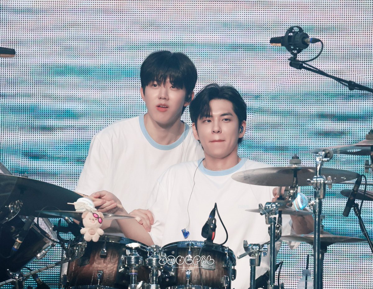 ddolpil's tweet photo. 250725 데이식스 4th 팬미팅
구막현막
#원필 #도운 #WONPIL #DOWOON #DAY6 #pier10 https://t.co/Or8rZbToXg
