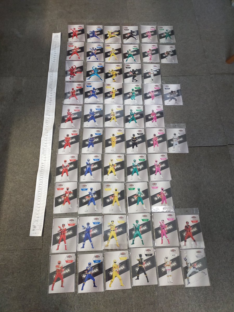RIN_ETERNAL's tweet photo. アクスタ１０年分買ってきた!!
#全スーパー戦隊展 https://t.co/6NySgFMKQL