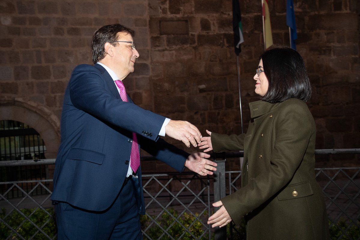 Tristeza, mucha tristeza. Se nos ha ido un amigo, un hombre que hizo del compromiso con su tierra, con sus gentes y con su partido, su razón de ser.
¡Hasta siempre amigo, hasta siempre!