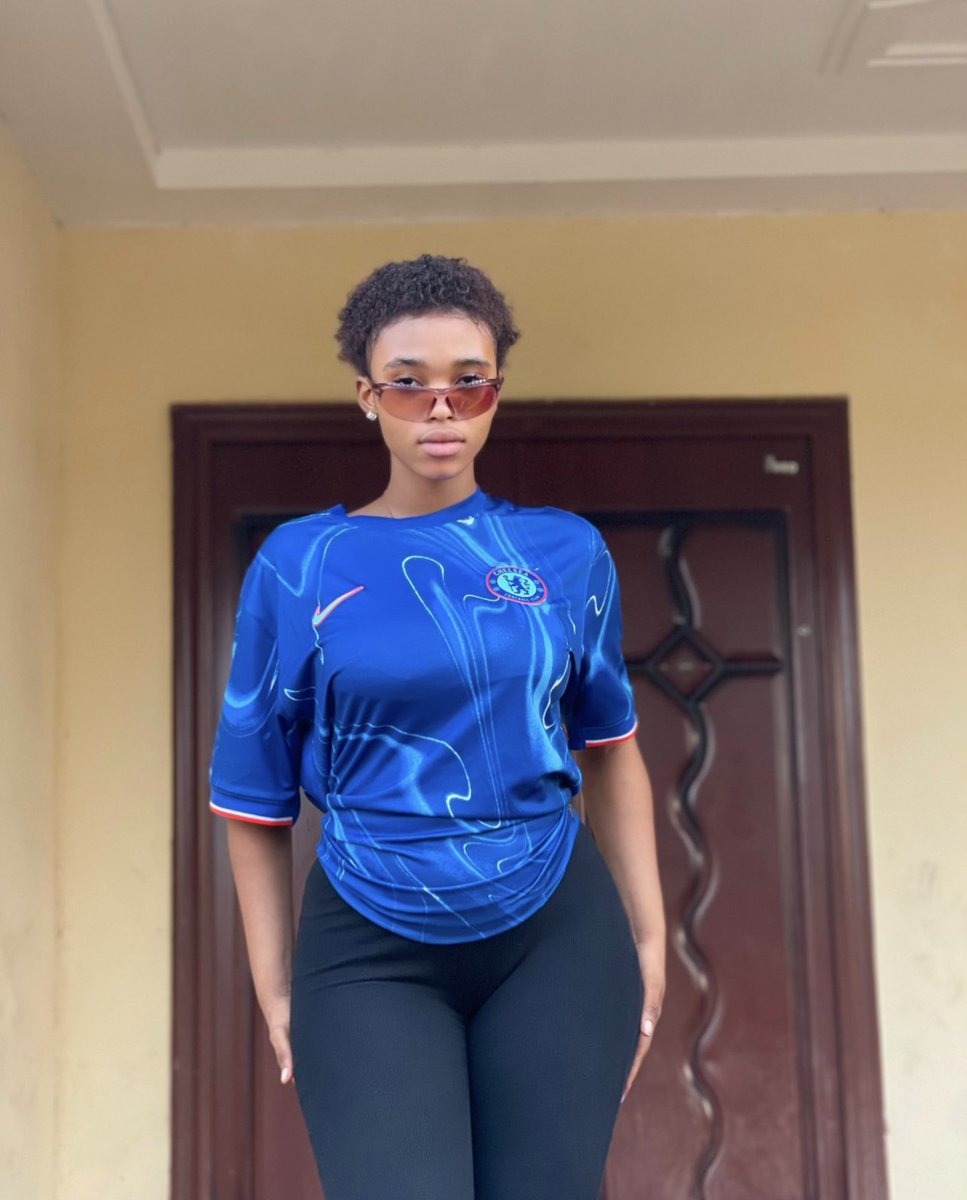 ADyNDSuBMaRiNe's tweet photo. Good Morning Blues 💙👿I am soo sureeee we slept well.
 We took down PL Champs Liverpool and proved we're the real deal! 😎

We beat the Reds and made them eat their words. You will never walk alone but we made sure you guys walked alone 😂👏 #ProudToBeAChelseaFan #LiverpoolLost https://t.co/M3BdnMiygm