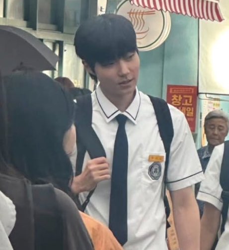 chaeyoupstini's tweet photo. WOO SUBIN IN HIS HIGH SCHOOL ERA I WASN’T EXPECTING THAT 😭😭😭😭 https://t.co/rQiZpdFkPZ