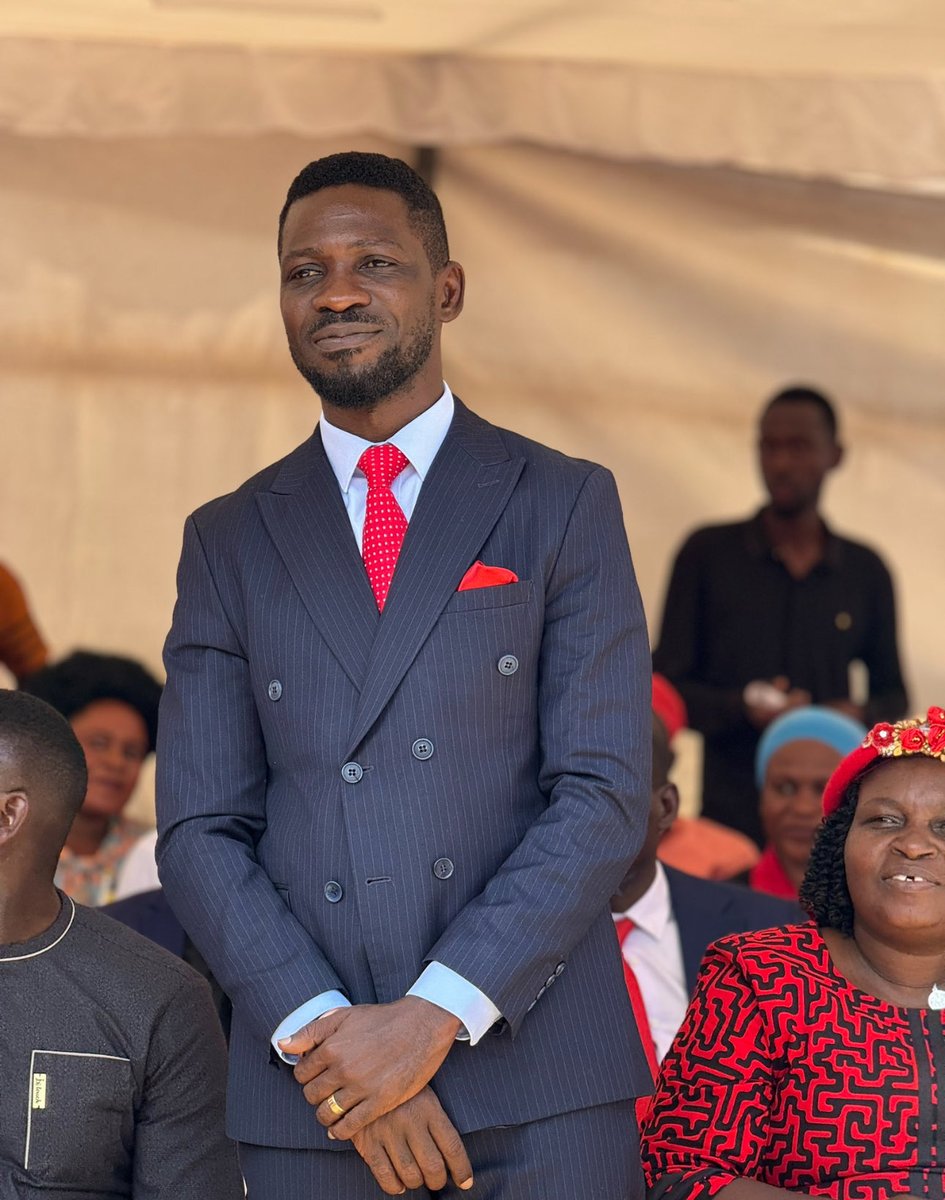woundedUgandan's tweet photo. Dear God, Please Protect 
H.E Kyagulanyi Robert Ssentamu 

Blessed Sunday 🙏🏽 https://t.co/45OsAyDY0a