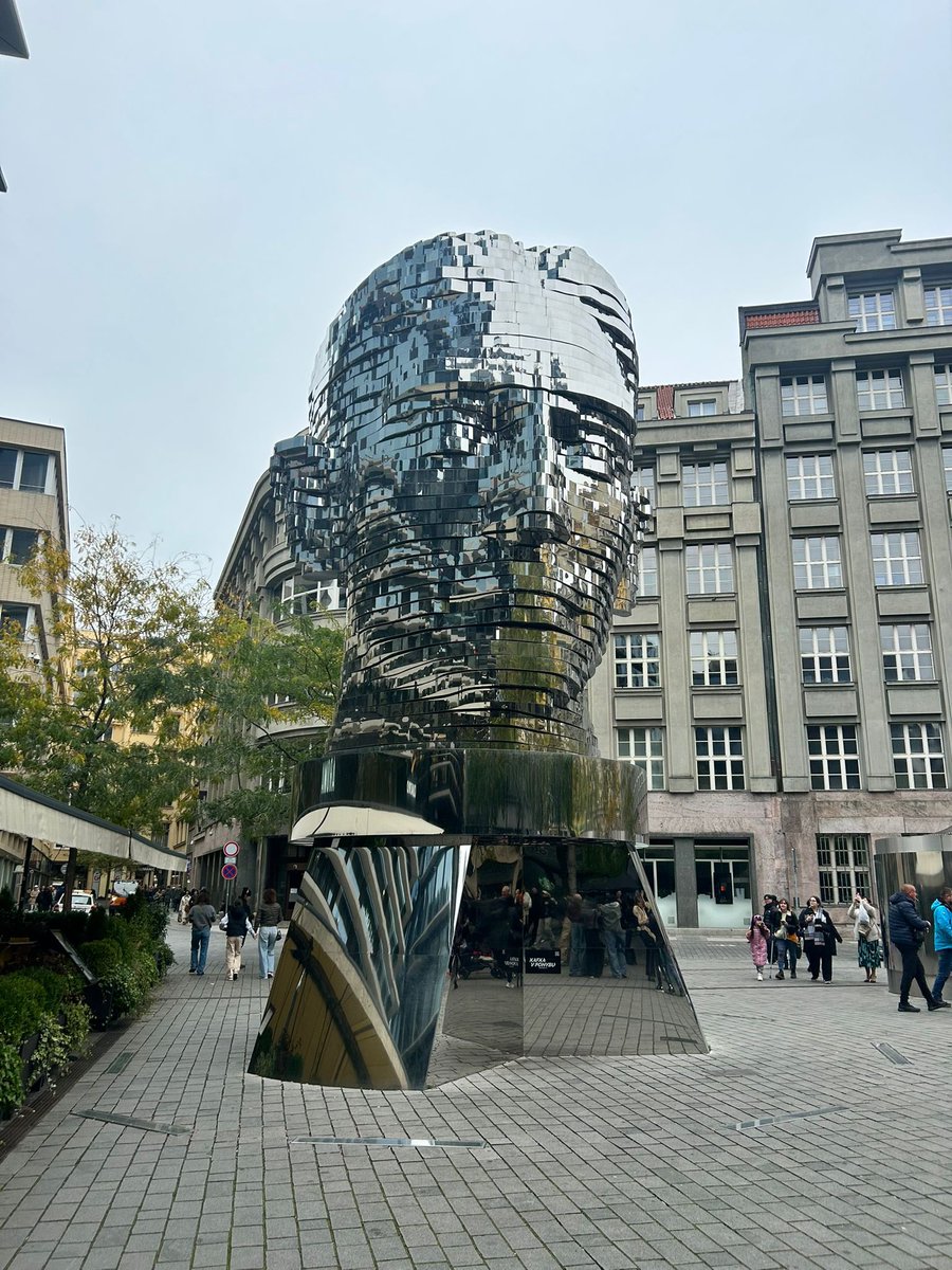 pedrosato's tweet photo. Hello Prague. https://t.co/PUVdkmY0zm