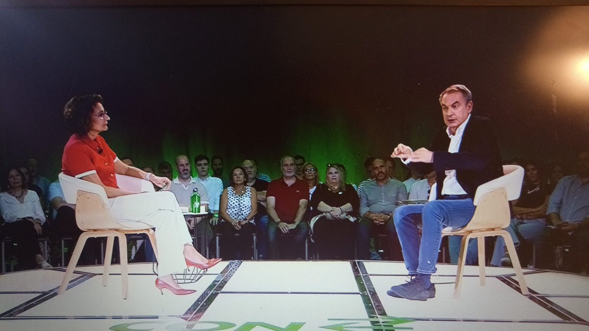 ¿De verdad que este es el futuro de Andalucía que plantea el Psoe? Uno arruinó España y se tiró a los brazos de Maduro en busca de mordidas, y la otra recortó 1.500 millones de euros y 7.700 profesionales a la sanidad pública, y convivió con los ERE. 
Son el pasado más negro.