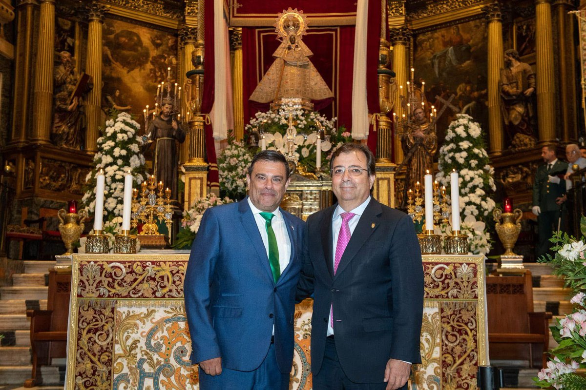 Descansa en Paz querido Guillermo. No merecías dejarnos tan pronto ni todo lo que has vivido en estos últimos tiempos.
Jamás te olvidaré. 
Ya estás junto a Ella, la Morenita de Las Villuercas, a la que querías con locura. 
Gracias por todo lo que vivimos y compartimos juntos.