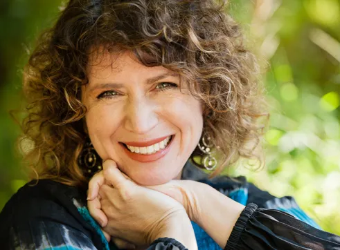 DV7radio's tweet photo. CONGRATULATIONS TO OUR #D7RN'S SEPT'S HOST #BOOK CORNER WINNER of the book  Loving the Whole Package: Shed the Shame and Live Life Out Loud, author Junie Moon Schreiber The WINNER IS: Denise Roberge, Massachusetts  https://t.co/DjX9LQTq4w https://t.co/WvcSWroE1V