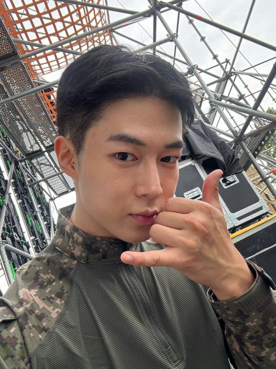 251005 상혁이 웨이보 

9주년!!! 우리 곧 만날 수 있을거에요 항상 보고 싶어요 판타지! 저 잊지 마세요 😉