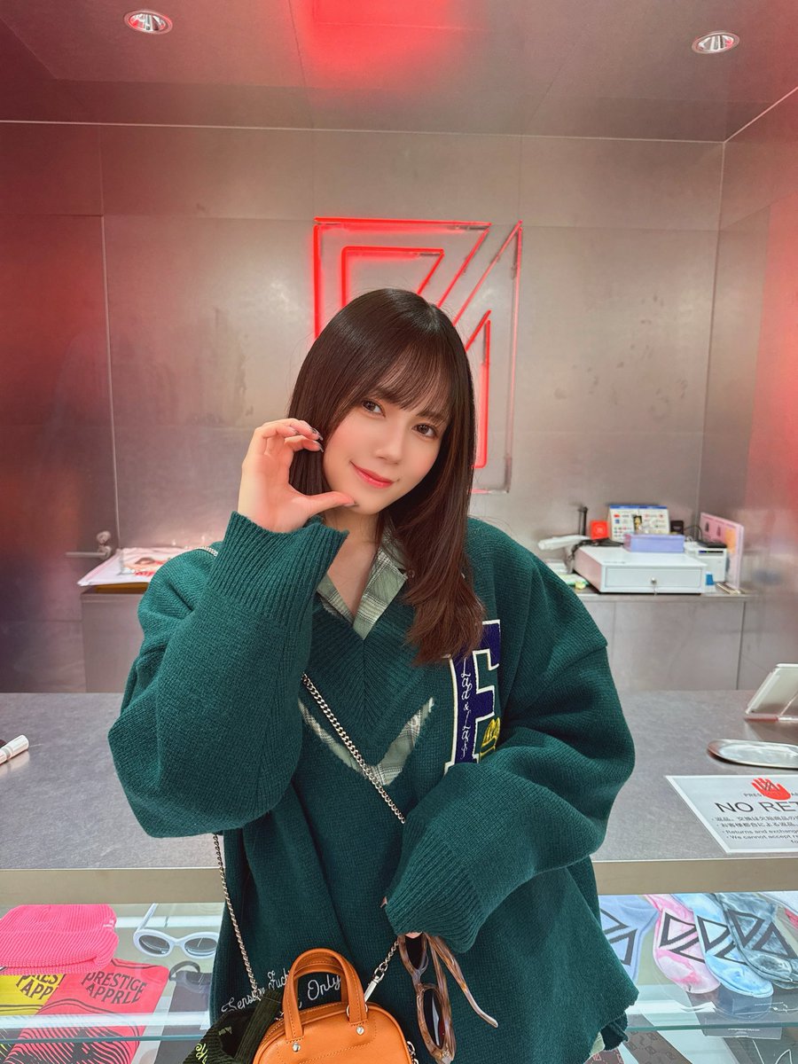 昨日はPRESTIGE APPAREL STOREでのイベントありがとうございました💚 https://t.co/sYdlPlEVbt