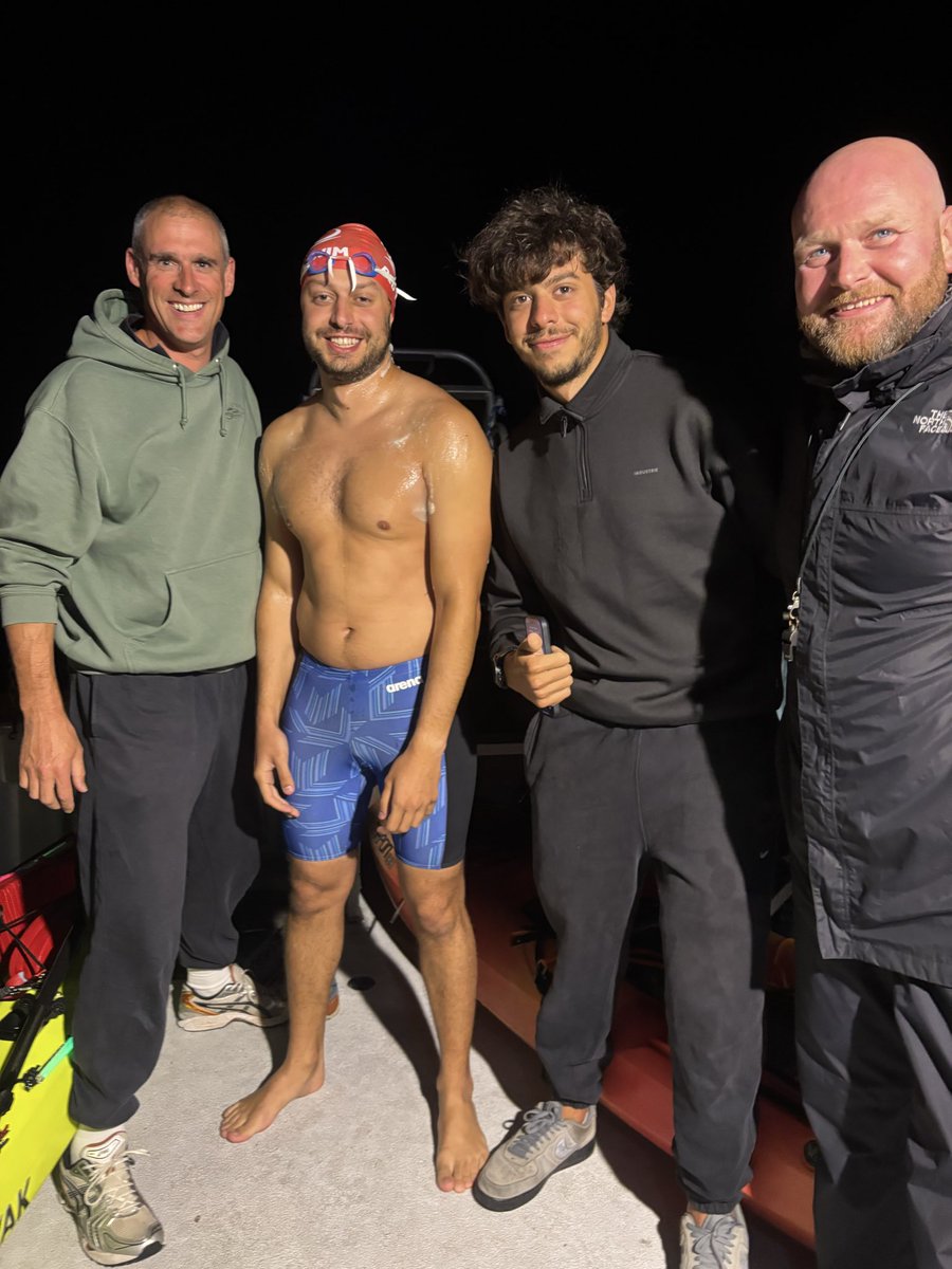 Tim Denyer tweet media