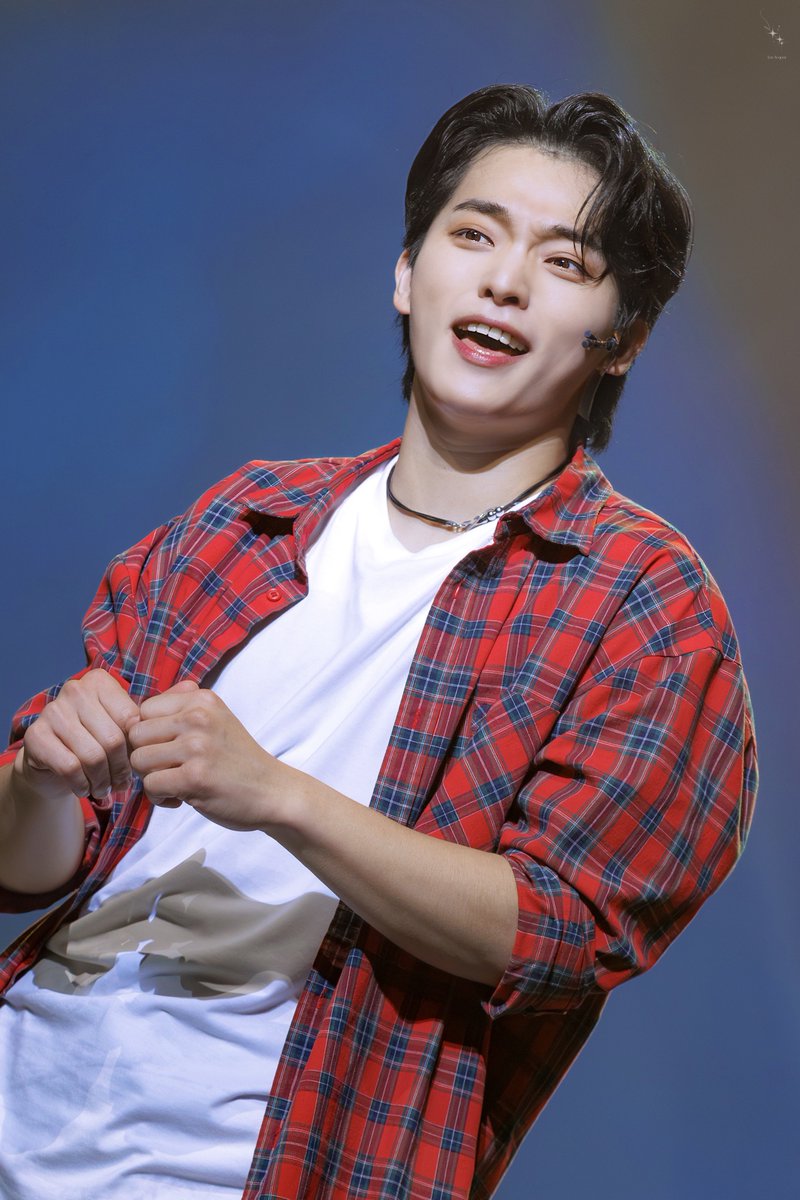 𝙇𝙪𝙭 𝙎𝙚𝙦𝙪𝙤𝙧 tweet media