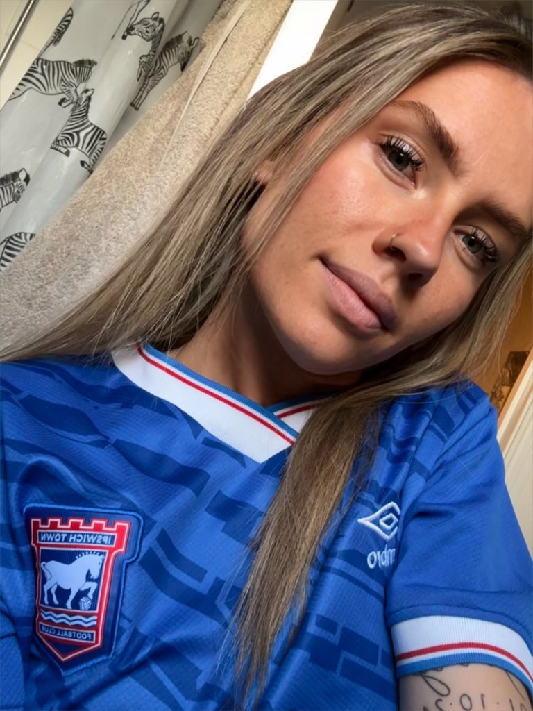 ells🚜💙 (@_ellieparnell) / Posts / X