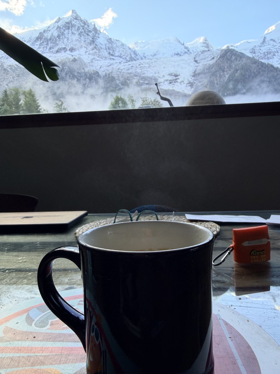 pinpinmag's tweet image. Café ??? #Chamonix