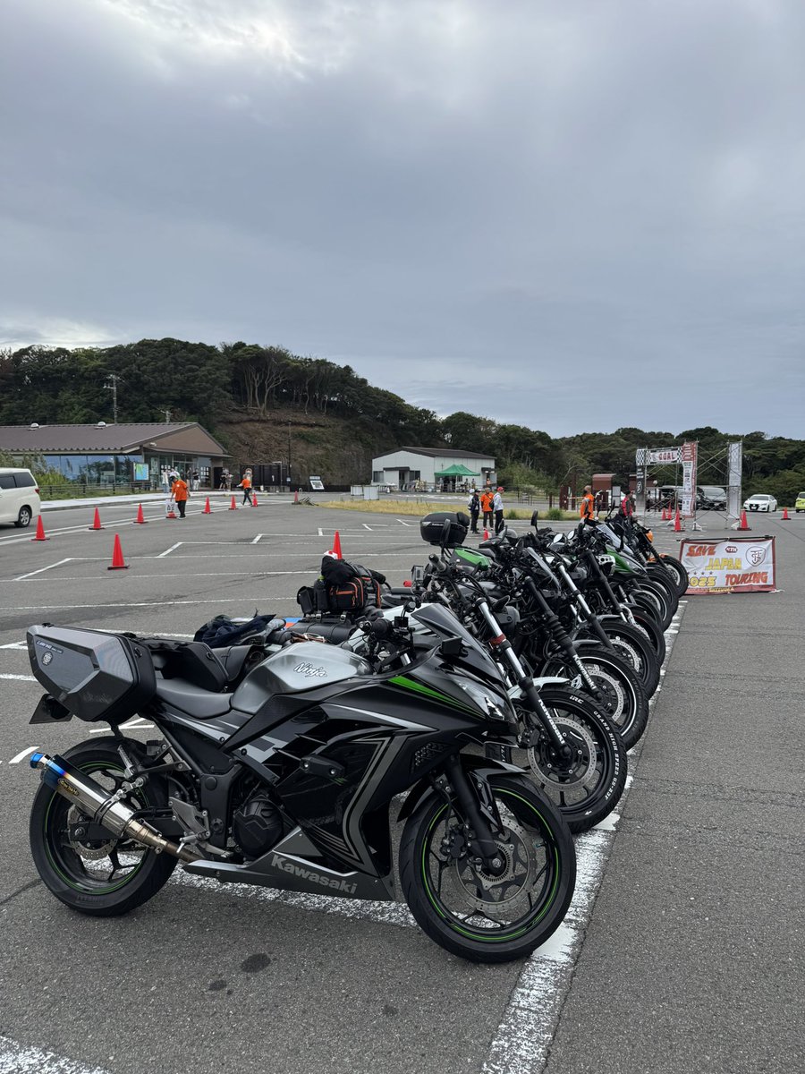 Libra_ELIMI's tweet image. SJT2025
運営の方々本当にご苦労様でした。
もぉなんて言ったらいいのか
最高の1日でした。

バイク最高ー🏍️
石廊崎最高ー🌊
来年も必ず行きまーす✊

＃SJT2025
＃親子ツーリング
＃ninja250なんていっ
＃エリミネーターse
＃ジャンケン大会