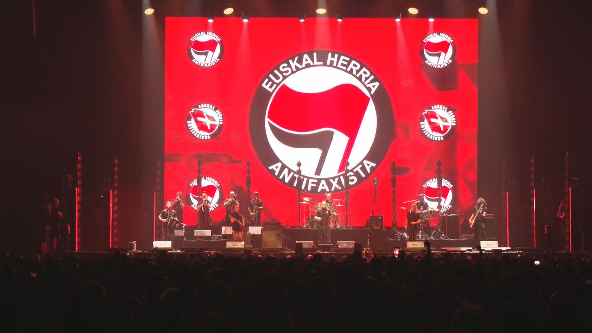 VÍDEO | El "último akelarre antifascista" de Fermin Muguruza orain.eus/es/cultura/202…