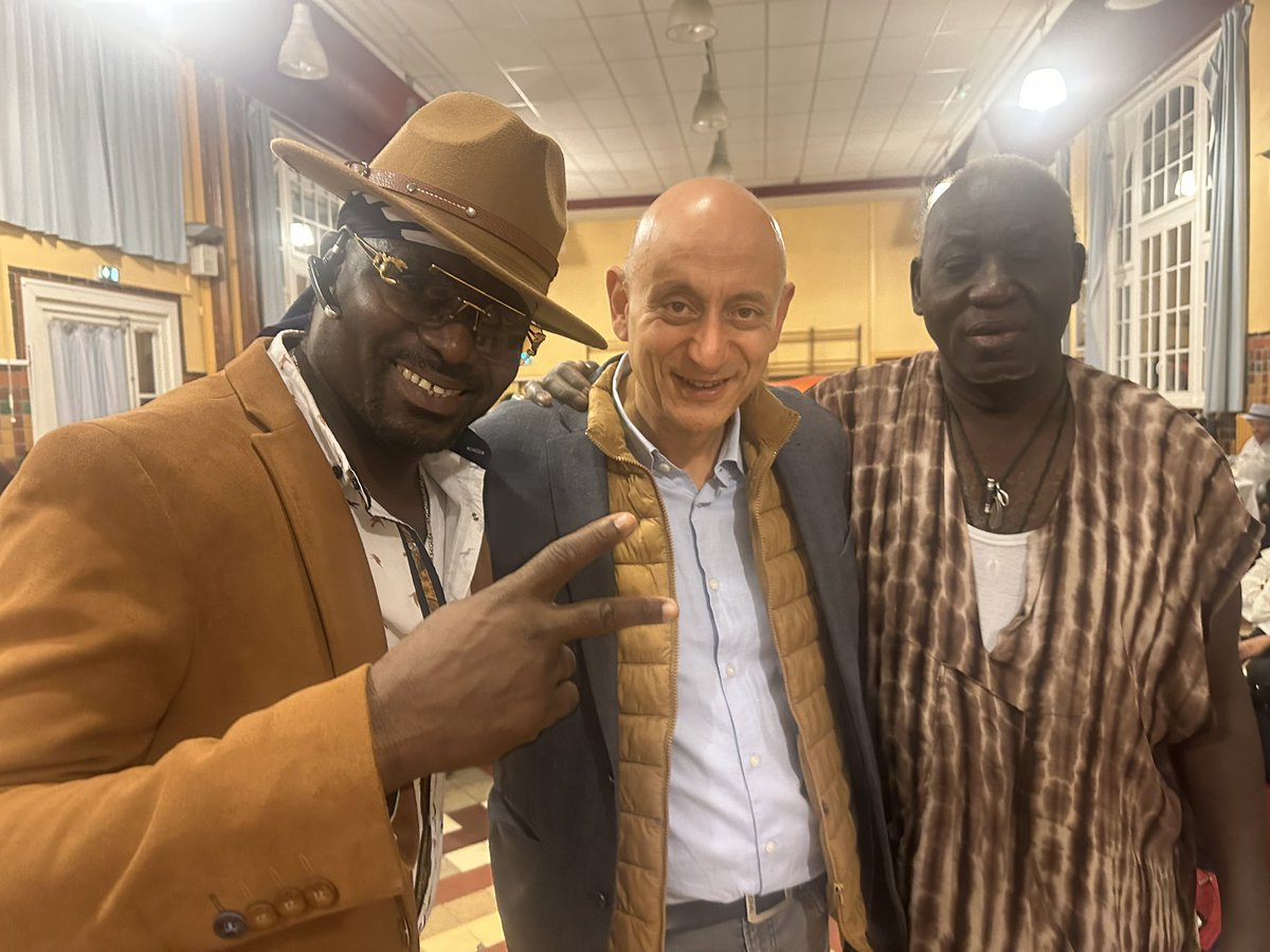 Jubile de David Cissokho démonstration de danses ,quarante années à animer les quartiers dans notre ville <a href="/Lille_en_commun/">Lille en commun</a> <a href="/Ardeslandes/">Arnaud Deslandes</a> <a href="/ch_brun/">Charlotte Brun</a>
