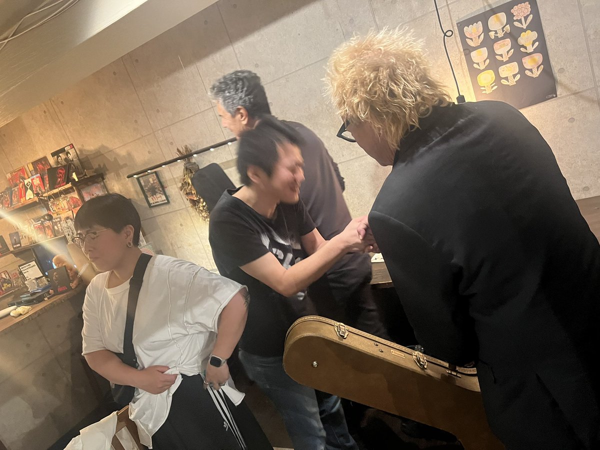 セイるびんせんと tweet media