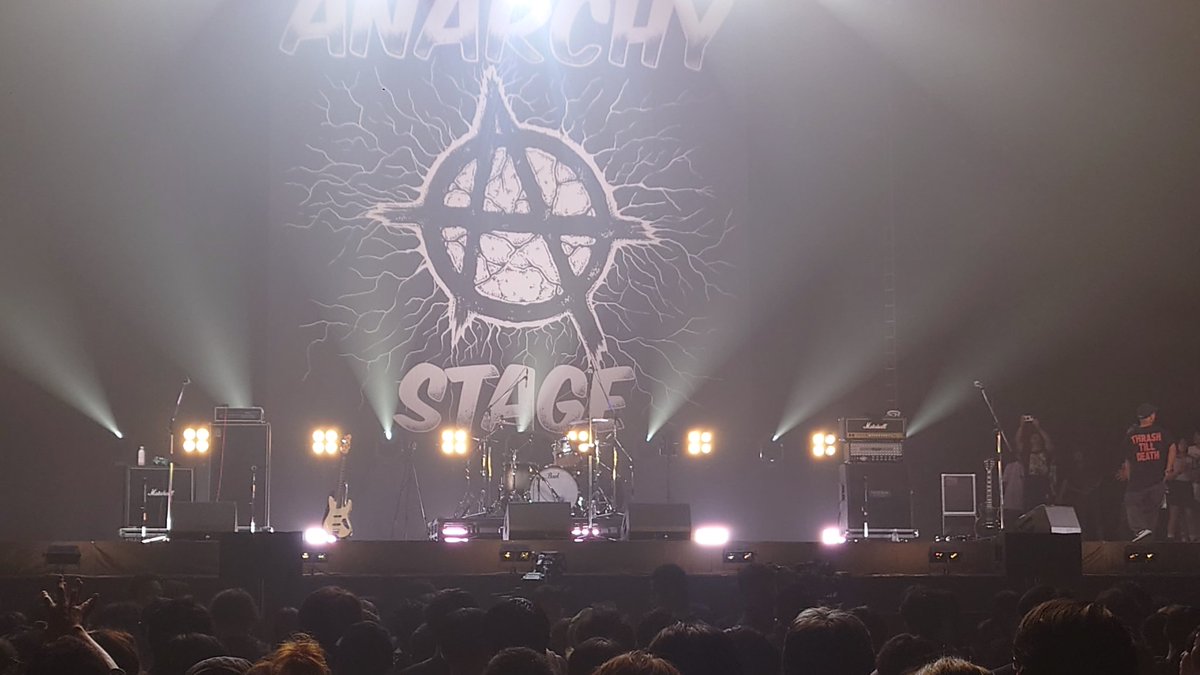 AOTKUBOKAWA's tweet image. Your Demiseからdustboxまでの謎の空き時間。そこに、2012年に解散したはずの茨城発ハードコアバンド #FCFive が現れた。そして、20分間演奏した。なんということだ。FACTが終わるその日に、FC Fiveが復活した。これは事件である。どう捉えればいいだろうか

次はdustbox。
#FACT #rockorama #オーラマ