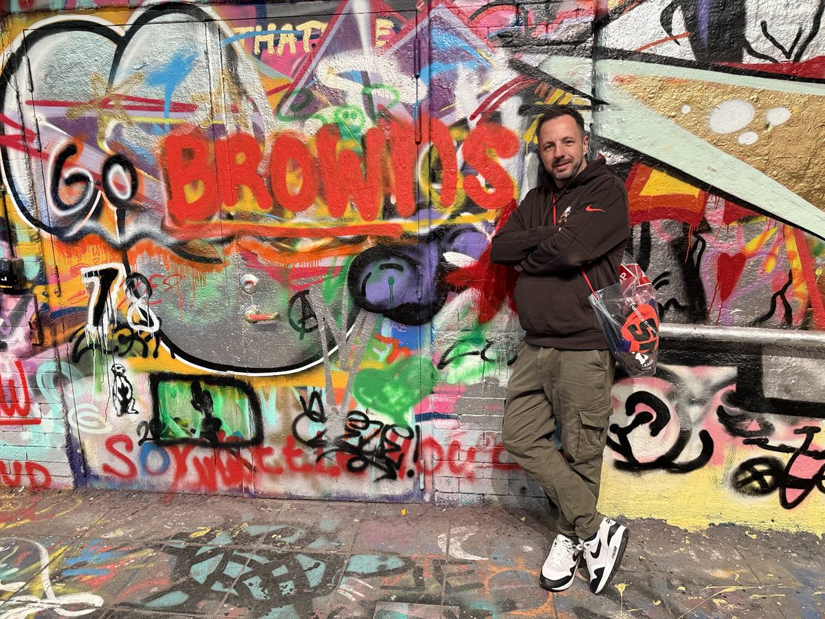 adamday78's tweet photo. Some pictures from leake street yesterday https://t.co/MJ4ggooWHy