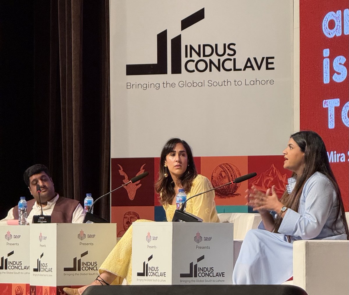 Time to look at storytelling differently! Amazing women! ⁦<a href="/MiraSethi2/">Mira Sethi</a>⁩ ⁦<a href="/TamkenatM/">Tamkenat</a>⁩ ⁦⁦<a href="/tabadlab/">tabadlab</a>⁩ ⁦<a href="/IndusConclave/">Indus Conclave</a>⁩