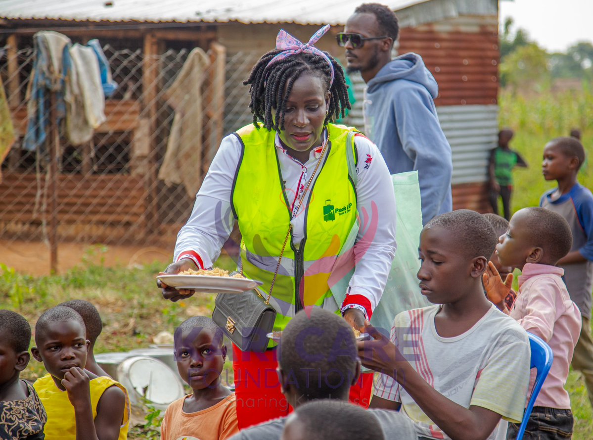 karicarefound's tweet image. Isaiah 58:7 
&quot;Is it not to share your food with the hungry and to provide the poor wanderer with shelter, when you see the naked, to clothe them, and not to turn away from your own flesh and blood?&quot;

#scripture #share #sharingkindness #buildinghope  #Love #TogetherAs1