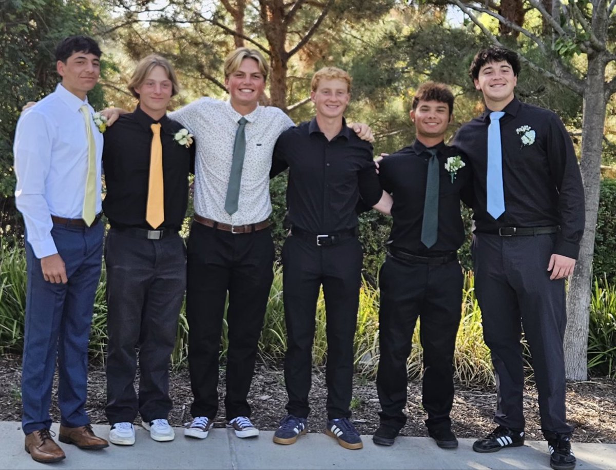 Tesoro HS homecoming. 

Always great to see my <a href="/TesoroTitans_BB/">Tesoro Baseball</a> teammates!
