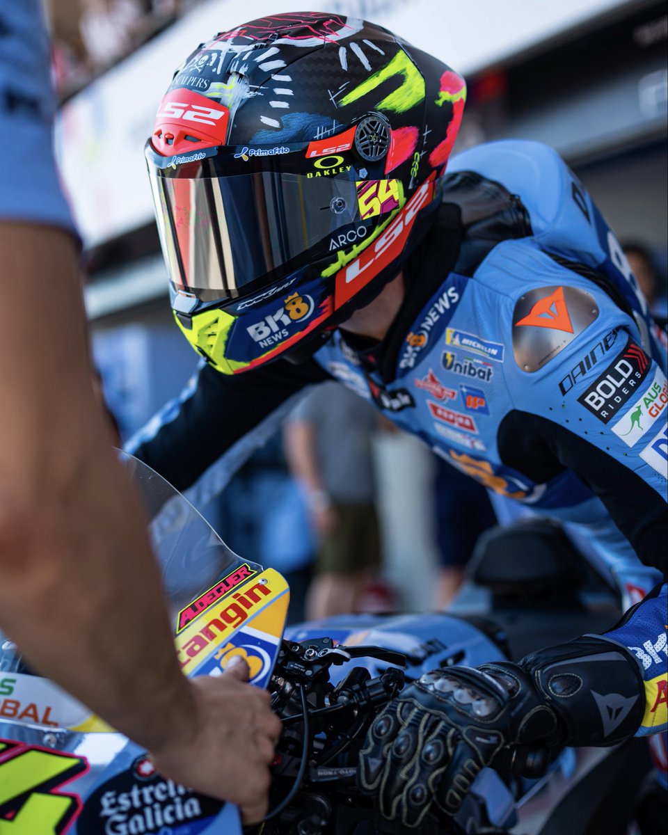 Hoy si llegó y de qué manera, no has tenido rival!!! 
Carreron <a href="/Aldeguer54/">Fermín Aldeguer Mengual</a> , enhorabuena!!!
#MotoGp
#IndonesianGP