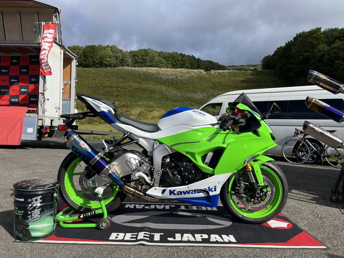 けむり様 けむり様 けむり様 Kotori-chan discovered a ZX-25R right away