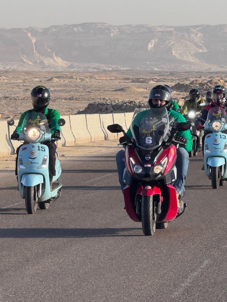 CrossEgypt's tweet image. Wheels in motion. Scooters en route to Dakhla!
#CEC2025 #CrossEgyptChallenge #FIM #ExperienceEgypt