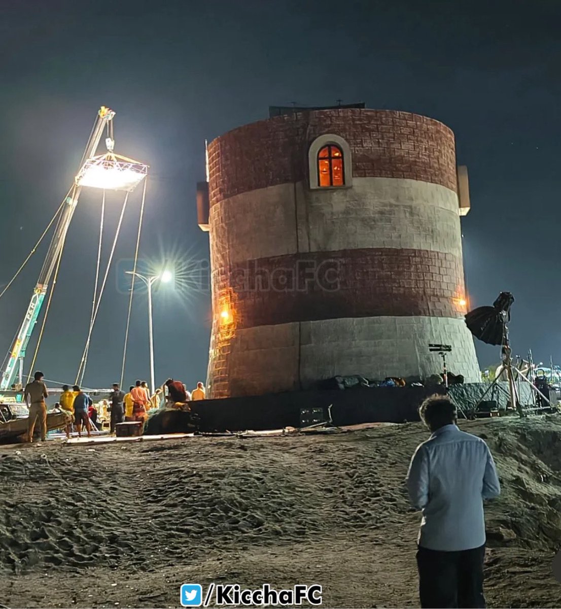 KicchaFC's tweet image. #MARK Set Pics 😍

MARK FIRST SINGLE TOMORROW

#MarkFirstSingle #MarkTheFilm

#KicchaSudeep @KicchaSudeep 
@SathyaJyothi @saregamasouth