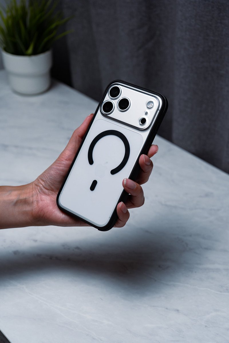 Chanel Tech tweet media