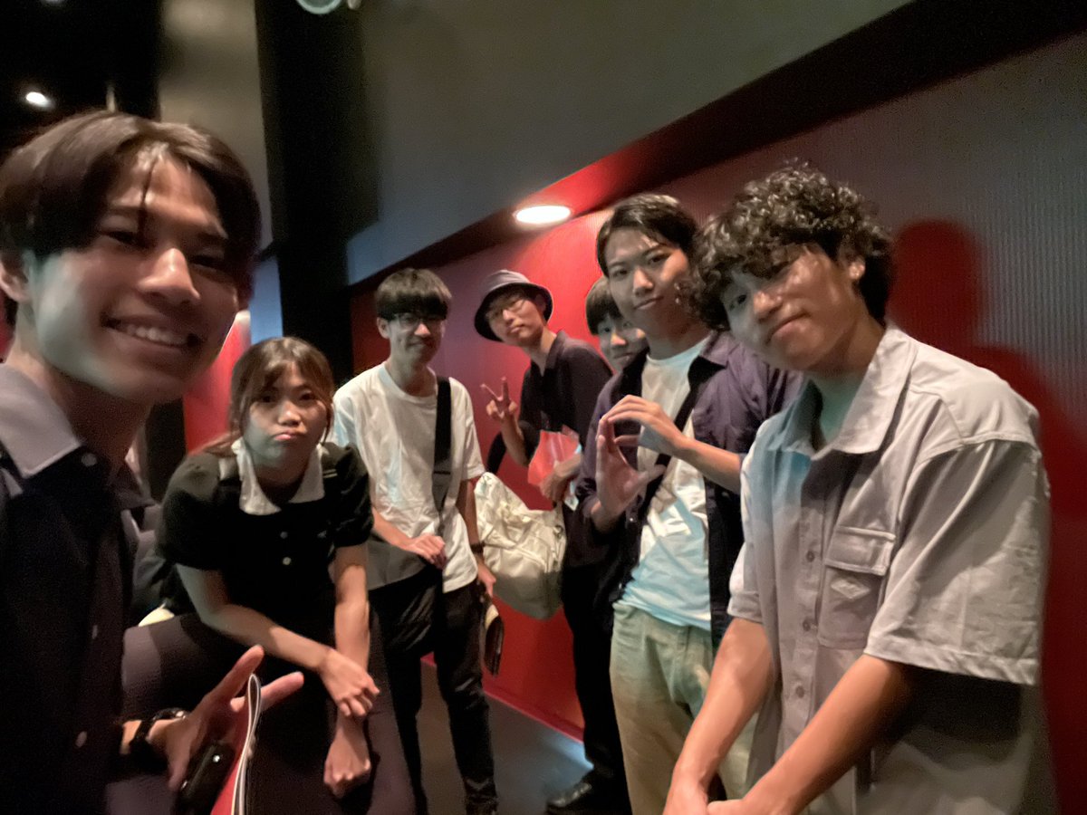 【動脈、静脈】の公開を開始しました🥳
9/15(月)に参加させていただいた九州学生映画祭でも放映し、多くの学びがありました。部員一同、これからも頑張っていこうね〜と思える会でした。😌
ご協力頂いた皆様、大感謝です‼️
 #九大映画研究部  #九大サークル  #KSFF

映画🔗
youtu.be/C1N_GeiM1oY
