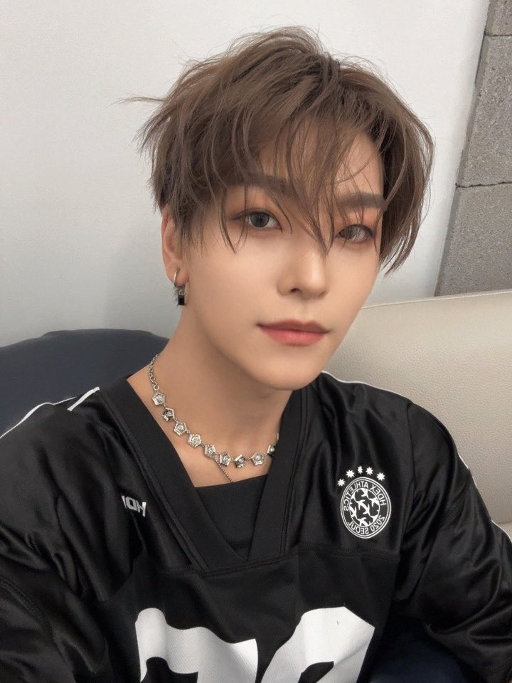 xinlong archive 📁 tweet media
