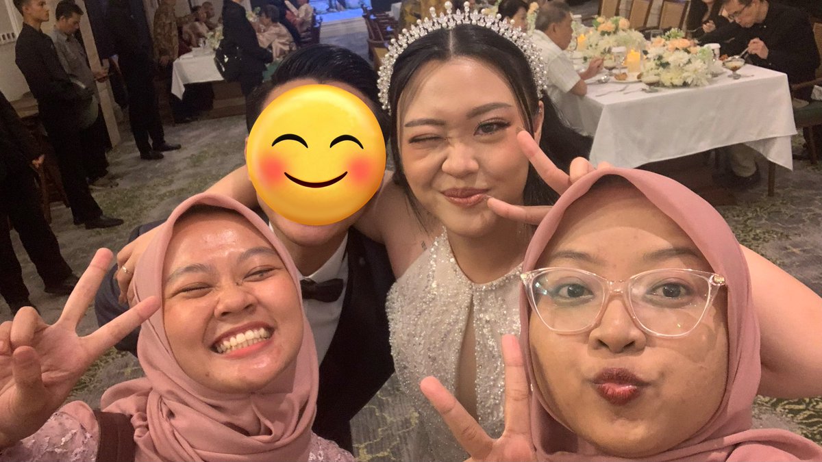 thanks to kpop and nct for uniting us until this phase. literally from this to this🥹🥺

congrats on your marriage <a href="/pisceanth/">r ev✨ (slow)</a> cintakuuuu. cantik banget plsssss🫶🏻🫶🏻🫶🏻✨✨✨😻😻