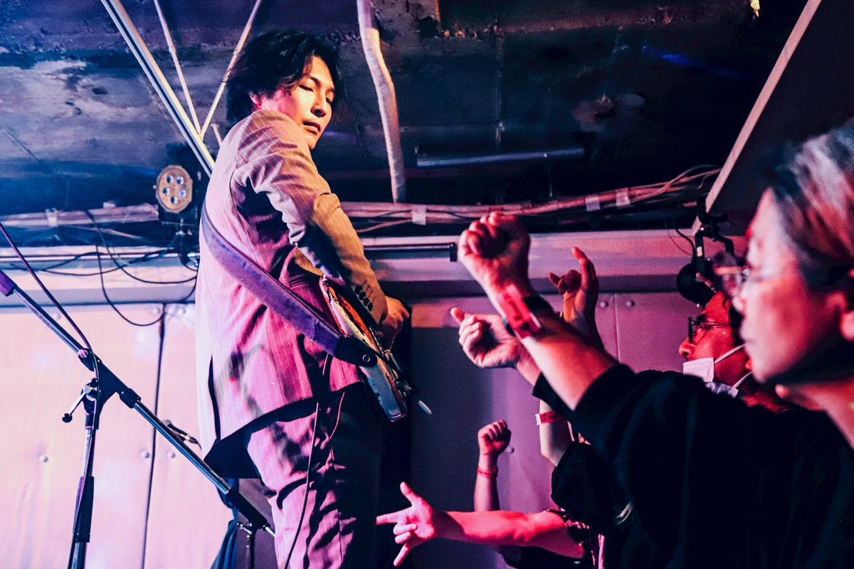 Live Go Round tweet media