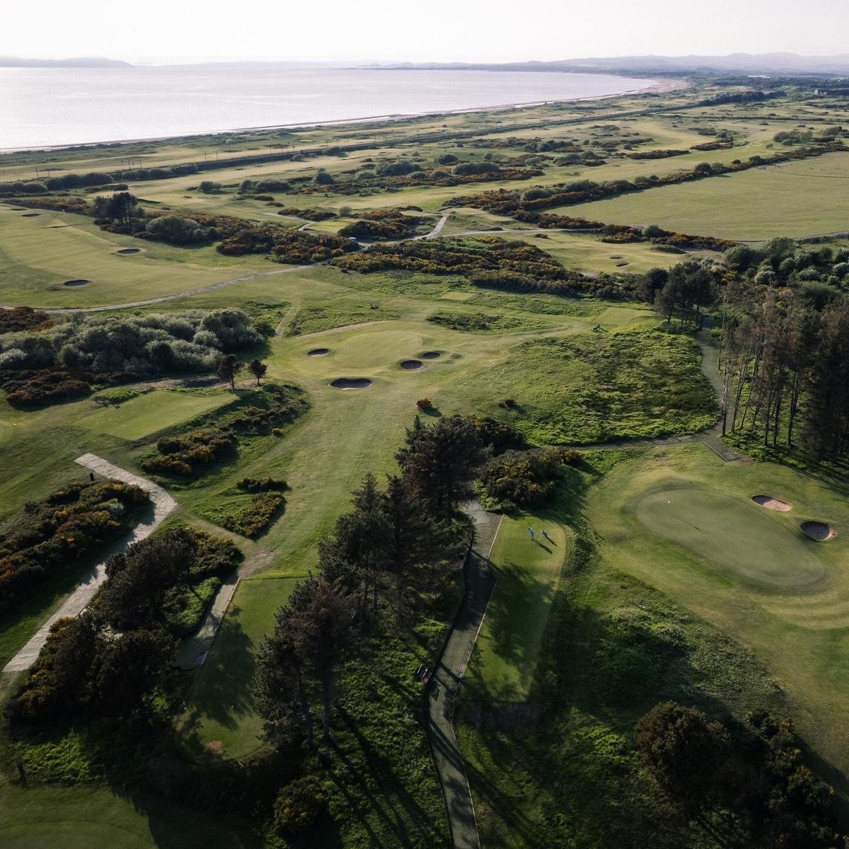 Barassie_KBGC's tweet image. Story Time: Why Kilmarnock (Barassie)

In 1887, 14 visionary men gathered at the George Hotel in Kilmarnock, laying the foundation for the club and building 9 holes.

Then in 1894 new land was secured at Barassie just 9 miles west, enabling links golf and better access by rail.