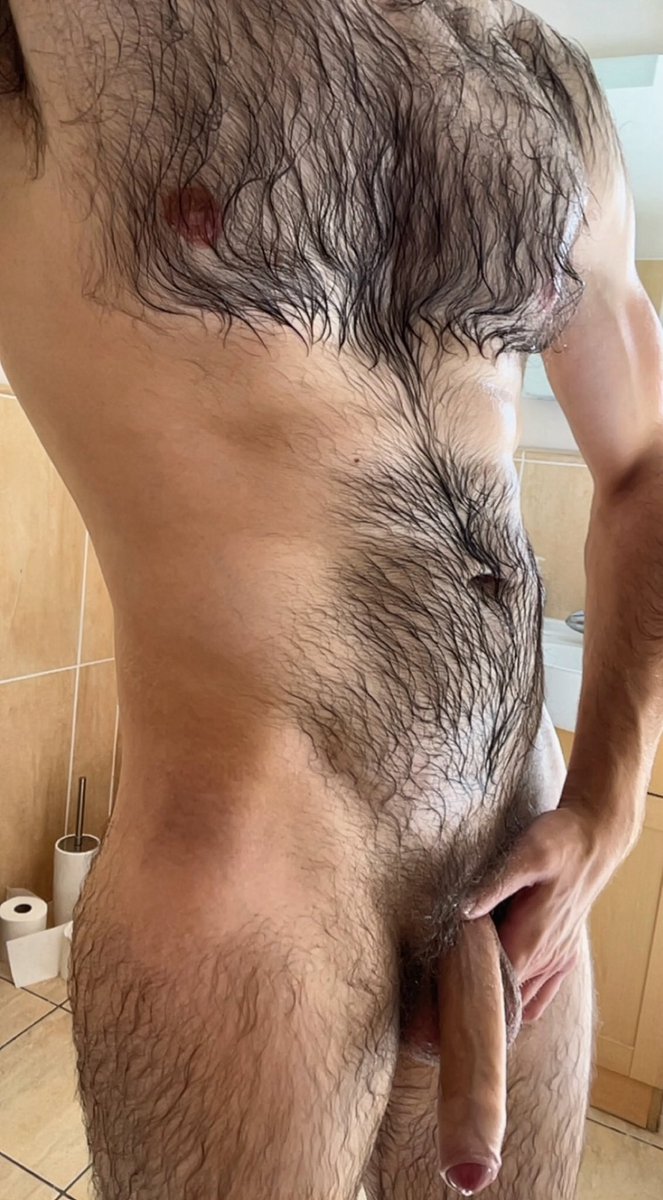 someone’s type 🦦 tweet media