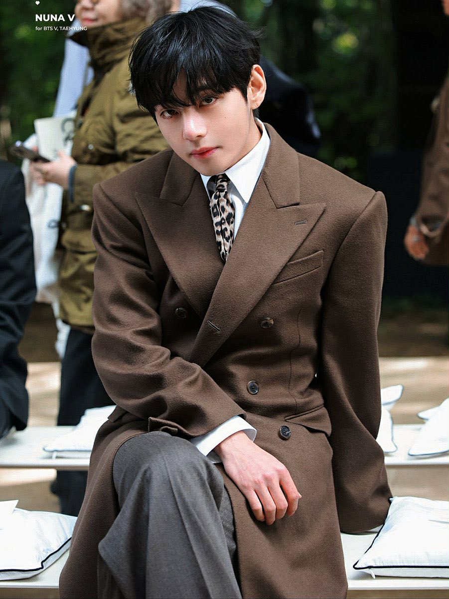 #CelineSUMMER26 
#KimTaehyung
#VxCELINEPFW
