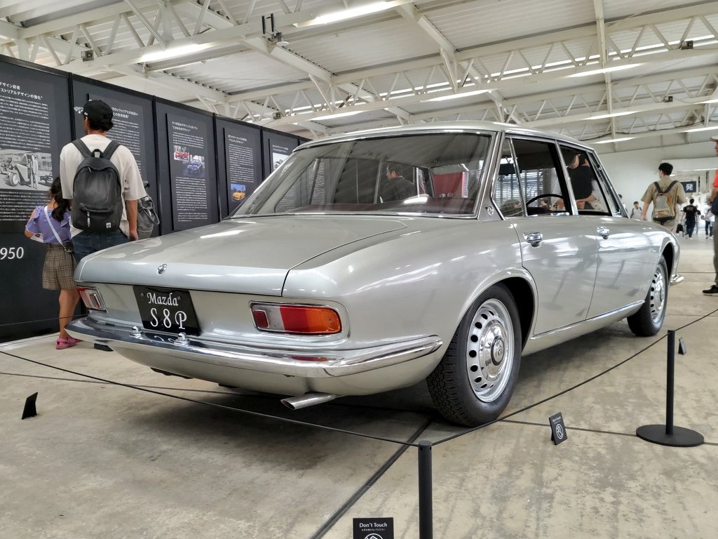 Ai300198201's tweet photo. ルーチェにつながる試作車S8P、かなりマニアックな感じがしますが、よく残っていて、こうしてみられたのは嬉しいですね。
#マツダ
#MAZDA
#マツダファンフェスタ
#富士スピードウェイ
#MFF2025 https://t.co/uReSj29Y68