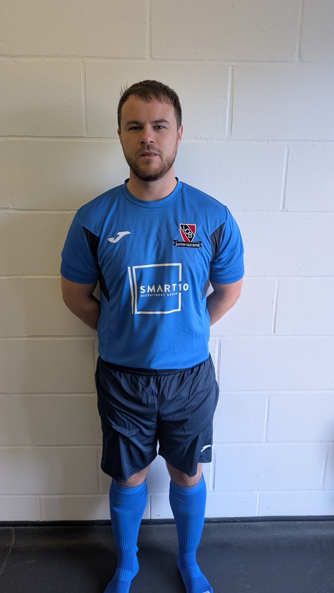 Massive thank you to our new kit sponsors <a href="/smart10Ltd/">smart10 Ltd</a> , Hertfordshires leading independent recruitment business. Great to have you on our shirts 👍