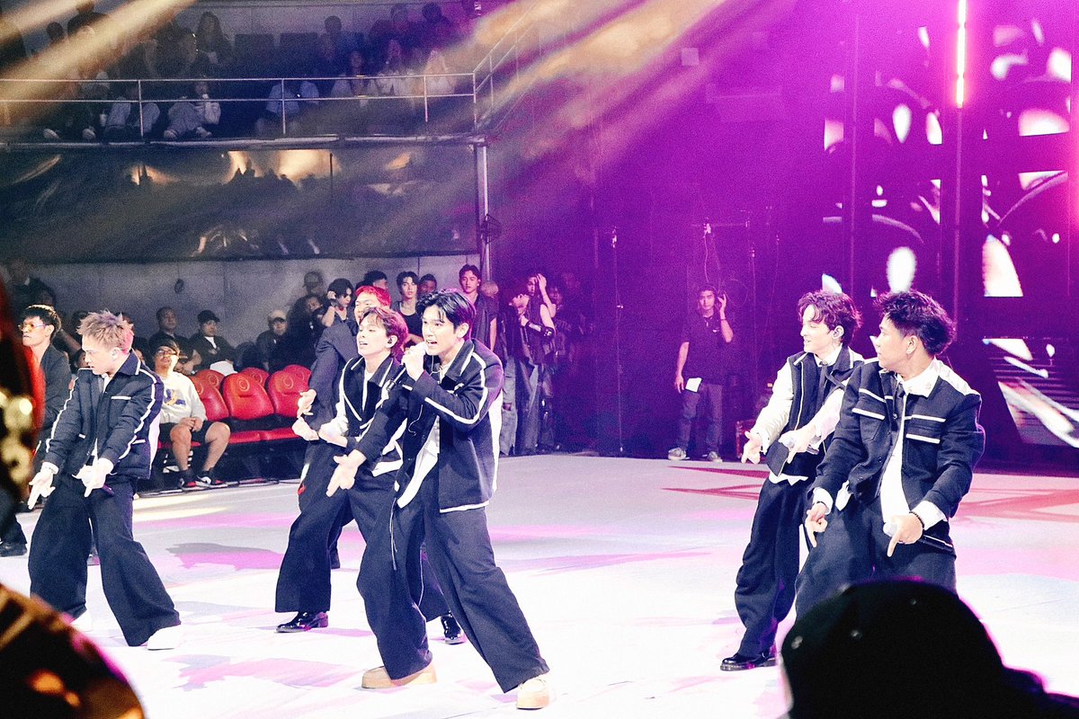 gatph_official's tweet photo. Daleng dale ang pagka-solid! 
Solid Opening Ceremony with GAT sa grand opening ng PBA Season 50, live at the Smart Araneta Coliseum! ✨

#GAT #GawangAtinTo  #PBA50 #PBASolid https://t.co/OtIR3cEDUl