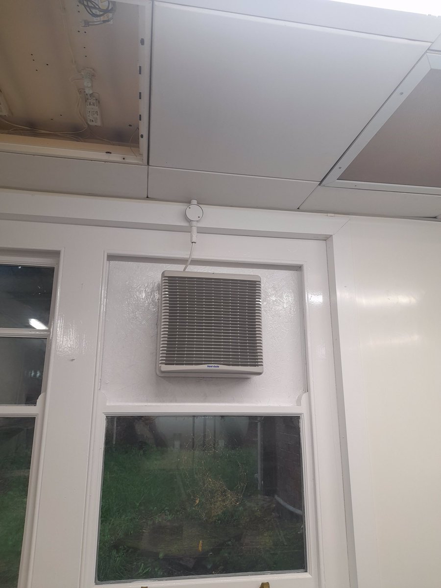 WtfElectrical's tweet photo. Small ventilation job with week for a customer in Hampshire.
A 12” Intake fan added to a small commercial kitchen to augment the exsting Ventilation/Extract system.
fitted along with associated switchgear wired through a double pole contactor for emergency shutoff through the GSS https://t.co/NN6YERYiNy