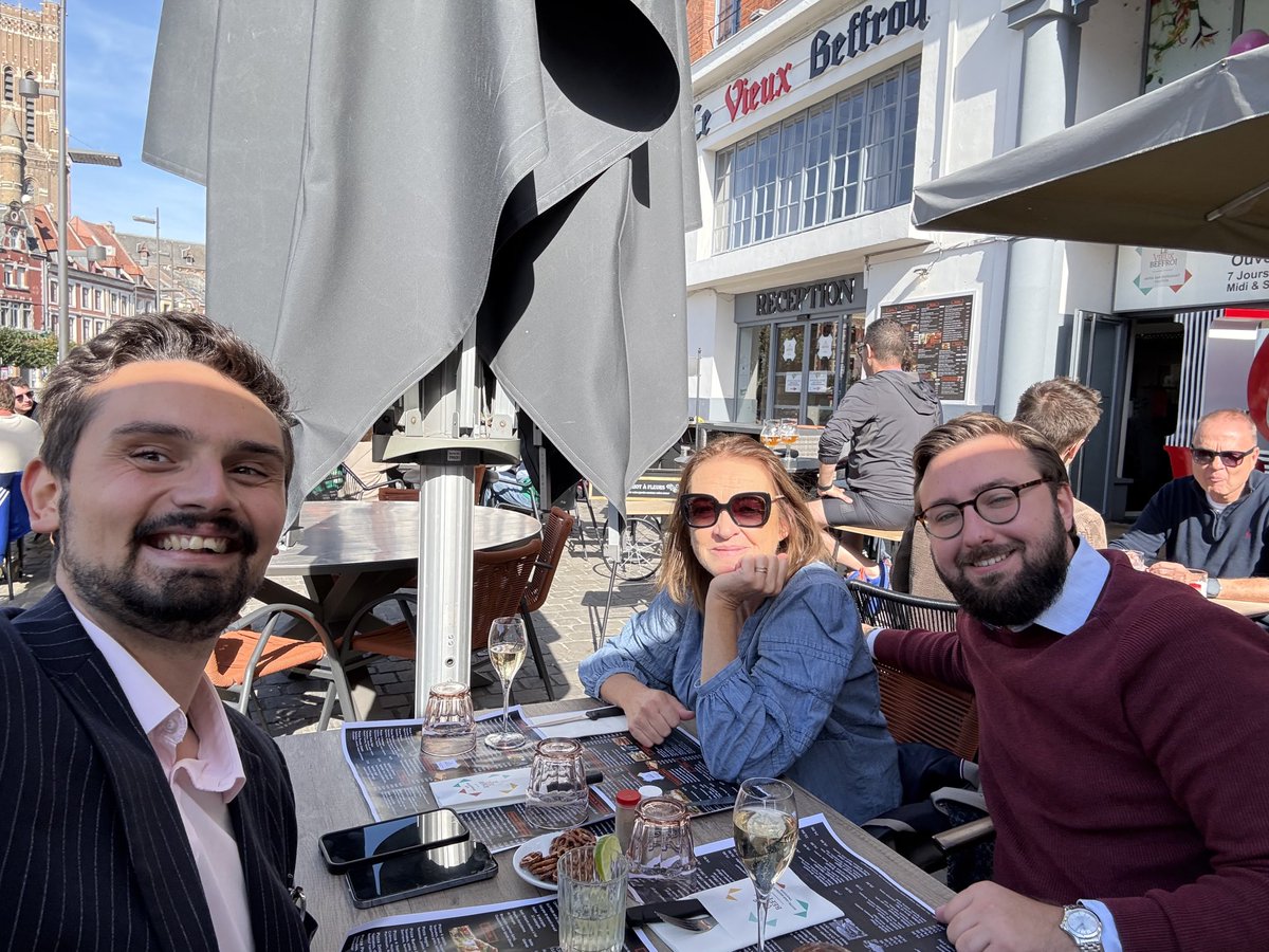 Parmentier_RN's tweet photo. Pause syndicale au Vieux Beff de Béthune 🥰 https://t.co/ygwZ0qBEaZ