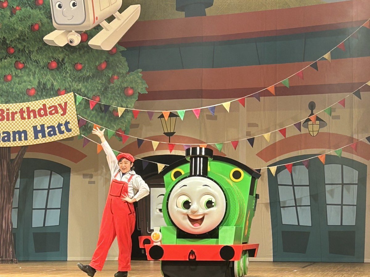 12green_tea's tweet photo. きかんしゃトーマス🚂
ファミリーミュージカル🎵

浦安市文化会館公演✨
ご来場頂きまして、ありがとうございました🙇‍♀️

初フォトタイム…ドキドキ！
一緒に応援したり踊ったり♪
とっても楽しかったです！！
またソード島で会えますように⛰️ https://t.co/5IWHBBQTh3