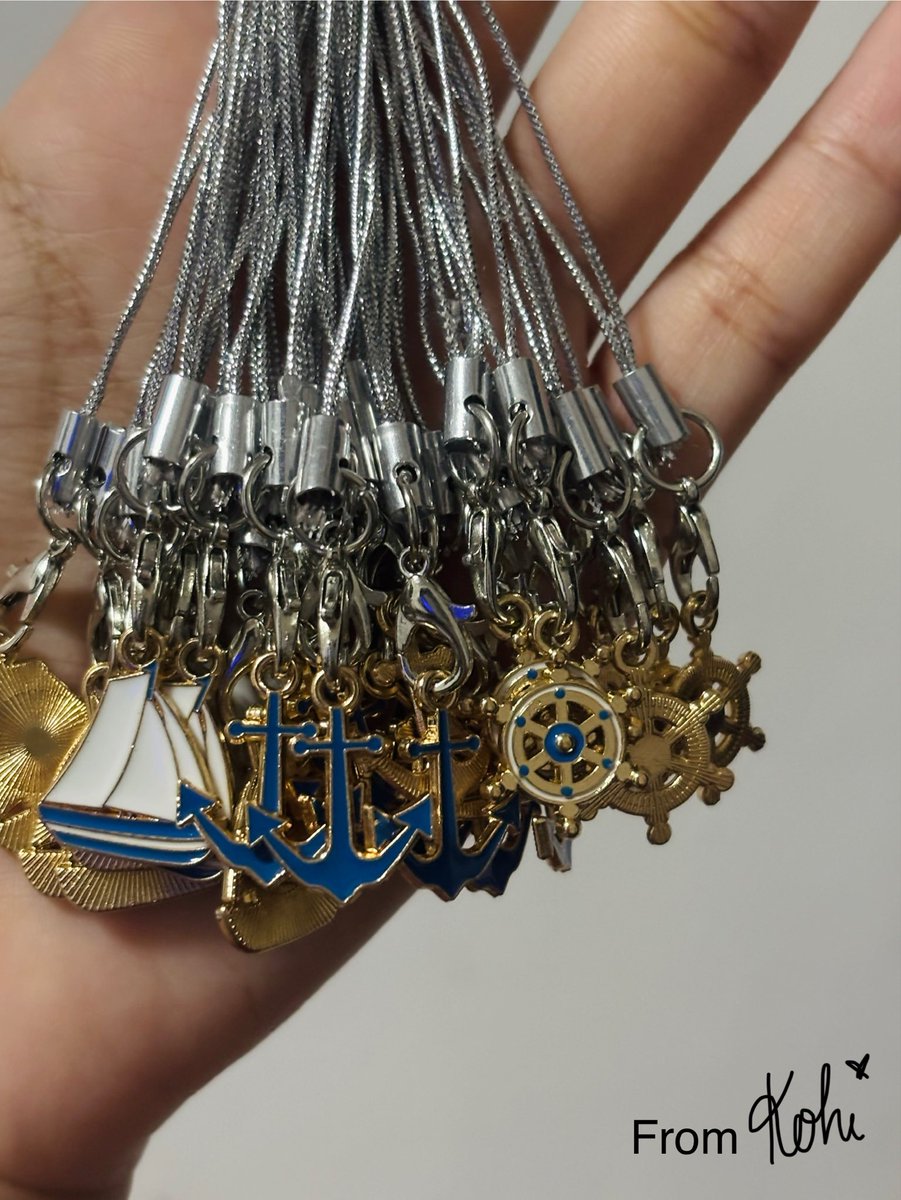 Not really on theme but still here to celebrate 7yrs of ATEEZ’s journey! Making these nautical-themed charms as my give-away on the 26th 😊 See y’all there!