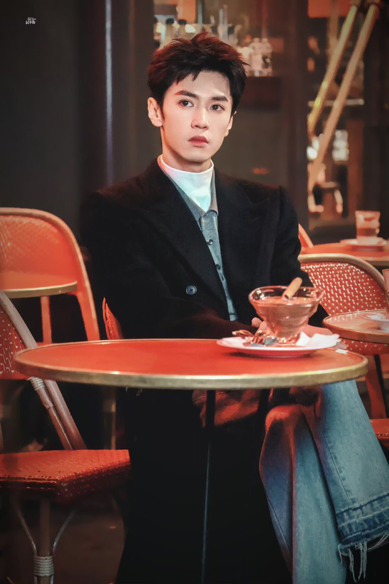 100525 : CELINE SS26 Paris FW [ Photos thread 📸 ] 

can’t think of any word to describe his handsomeness 

CHEN ZHEYUAN IN PFW 2025 <a href="/celineofficial/">CELINE</a> 

#ChenZheyuan #陈哲远
#CELINE #ChenZheyuanXCELINE #ChenZheyuanXCELINESS26