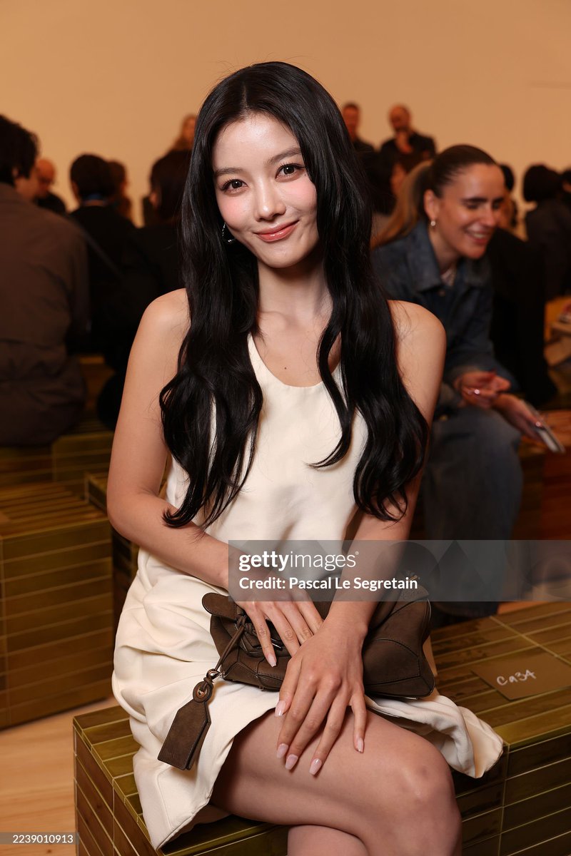 moonliebe_'s tweet photo. the getty images curse is afraid yoojung https://t.co/Kg1yR96Ti0