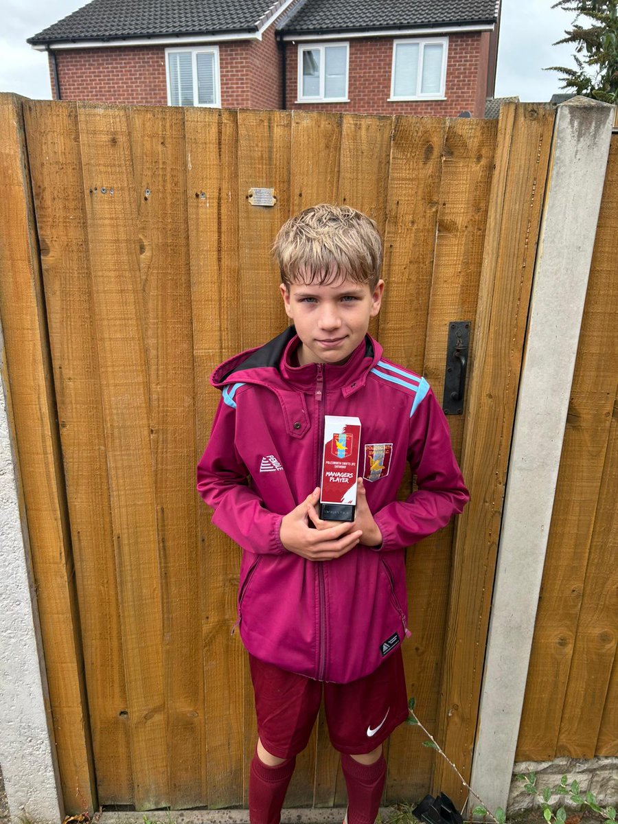 PSJFC_1971's tweet image. Swifts U14 Clarets played Mickleover RBL Saturday. Manager Sam "What a tough day for football with the wind &rain. They dug in, gave it everything, and put on a performance full of effort and commitment.MPOTM is George.SPOTM is Riley H. #WEARESWIFTS #dsv #grassrootsfootball