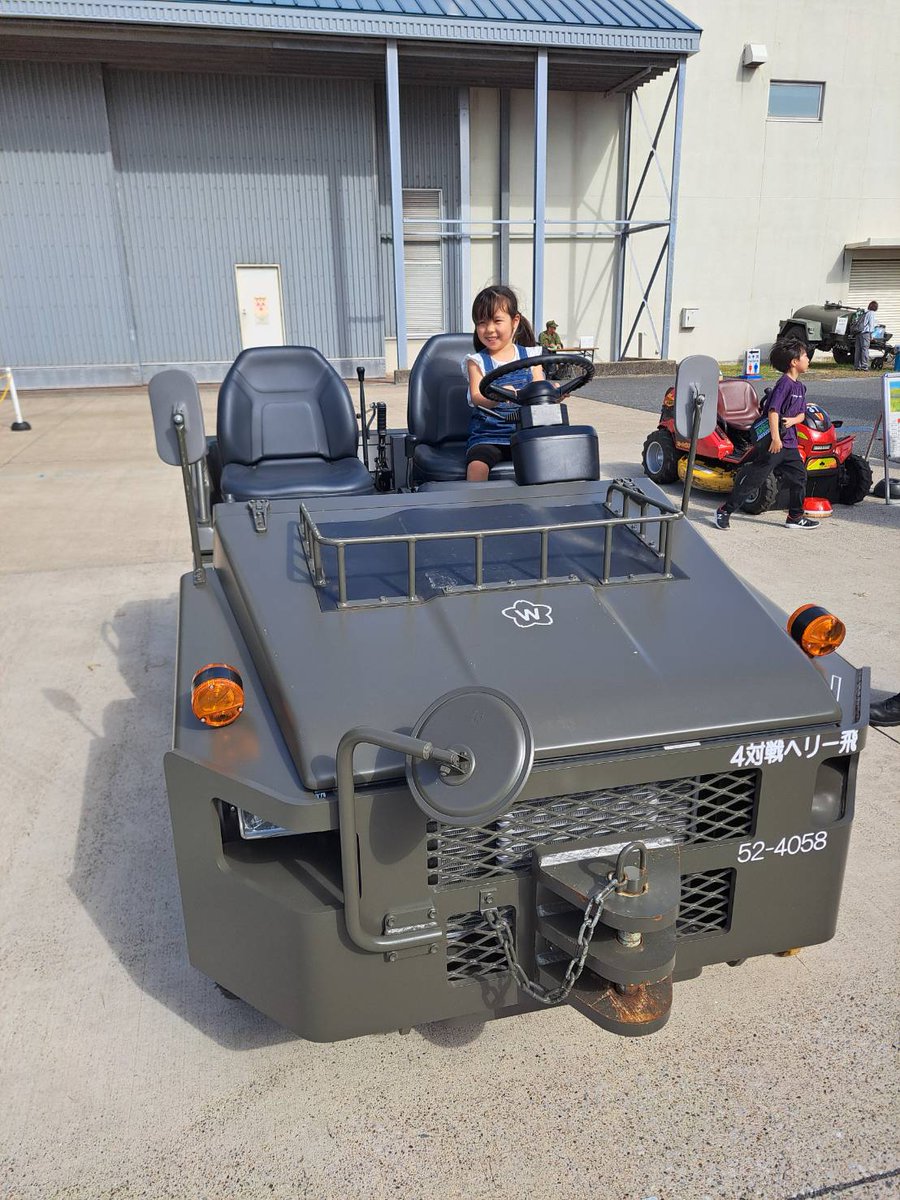 SaraT0427's tweet image. 今日はパパと陸上自衛隊の航空祭を見に行ったよ！暑かったけど、格好良い乗り物が沢山で楽しかった🎵
明日から今クールのレッスンがスタート✨新しいクラスにドキドキ💓

#テアトルアカデミー　#キッズモデル　#子役　#クォーター　#4歳　#年少